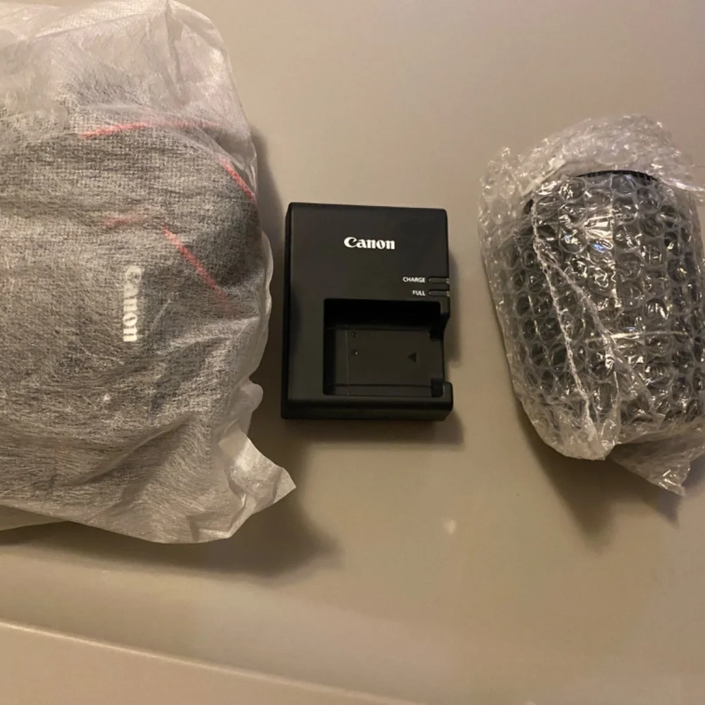 Canon EOS Rebel T7 Camera Bundle